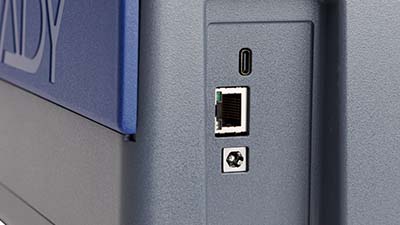 Porte USB e Ethernet sulla J7300.